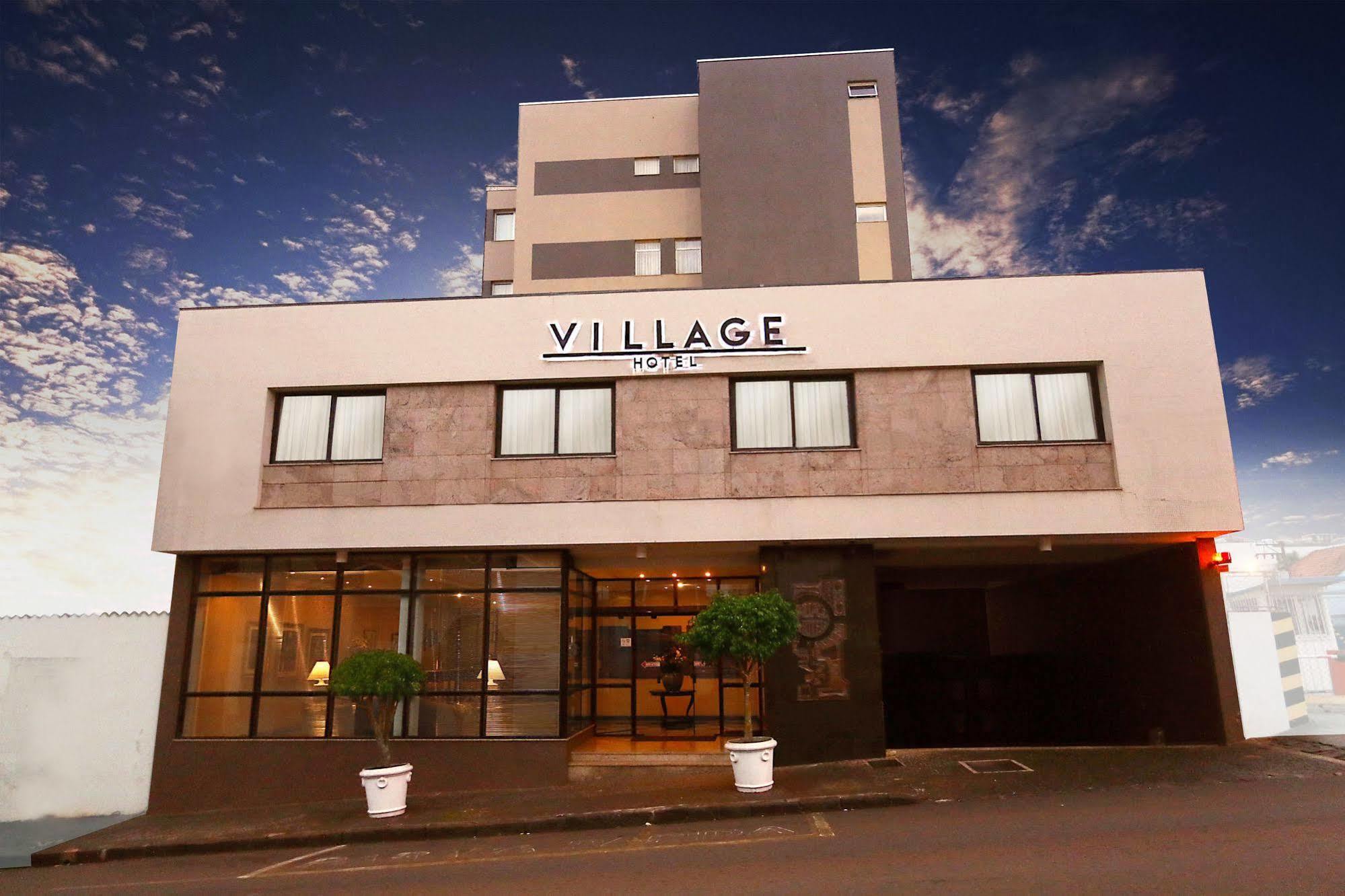 Village Hotel Ponta Grossa  Exteriör bild